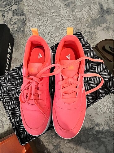 39 Beden pembe Renk Pembe Adidas
