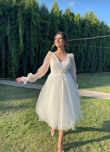 Balon Kollu Göğüsü Güpürlü Tül Etekli Midi Abiye PAZARLIK VARDIR
