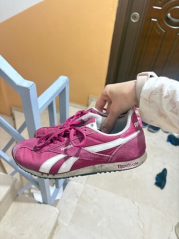 Reebok ayakkabı