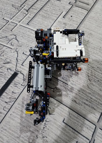  Beden Lego Technic 42043 Arocs Eksik