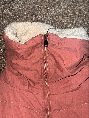 Bershka defacto mont