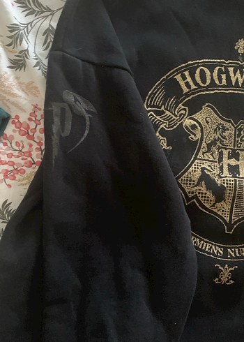 Kapüşonlu Altın Renk Baskılı Kadın Sweatshirt - Görsel 2