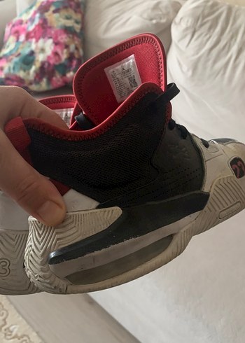 Kırmızı Desenli Nike Jordan Basketbol Ayakkabısı - Görsel 6