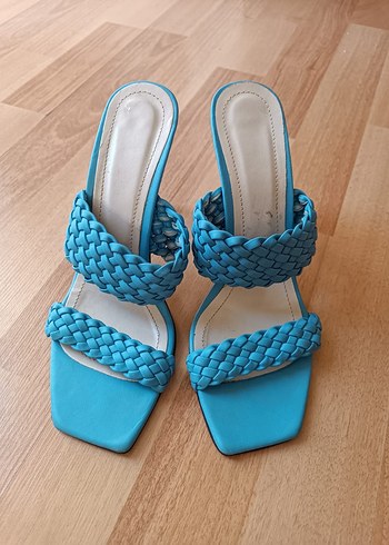 38 Beden Mavi Örgü Detaylı Stiletto Kadın Terlik