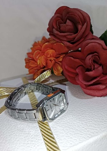  Beden gri Renk Klasik Elegan Gümüş Kadın Kol Saati