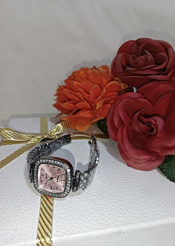 Swatch Pembe Gümüş Payetli Kadın Saat
