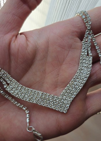 Zincir Detaylı Beyaz Kadın kolye - Görsel 2