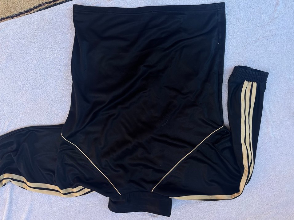 Adidas Siyah Kapüşonlu Spor Ceket — görsel 2/5