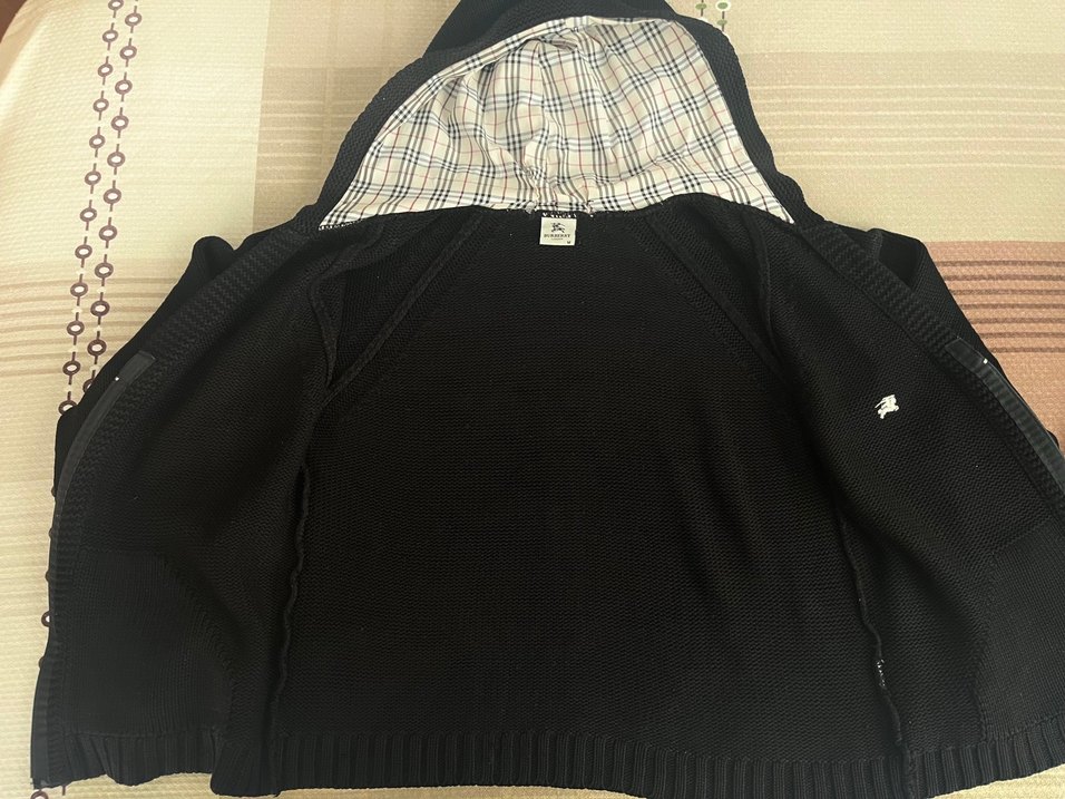 Burberry Siyah Kapüşonlu Fermuarlı Triko Hırka — görsel 3/7