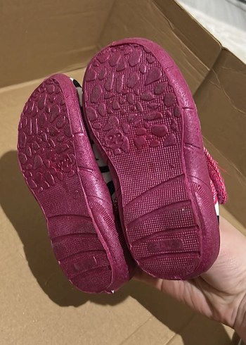 Kız Çocuk Zebra Desenli Pembe Cırtlı Terlik - Görsel 3