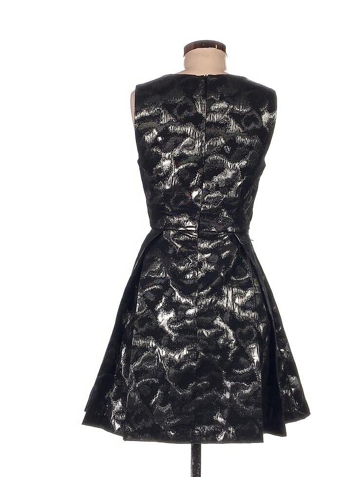 Forever 21 Kısa Elbise %70 İndirimli. - Görsel 3