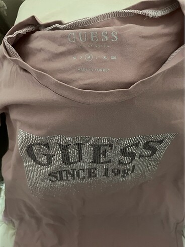 m Beden Guess tişört