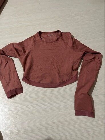 Yes flaneuse marka crop