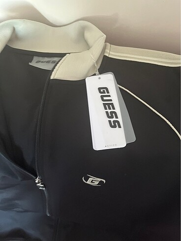 Guess orijinal eşortman üst - Görsel 3