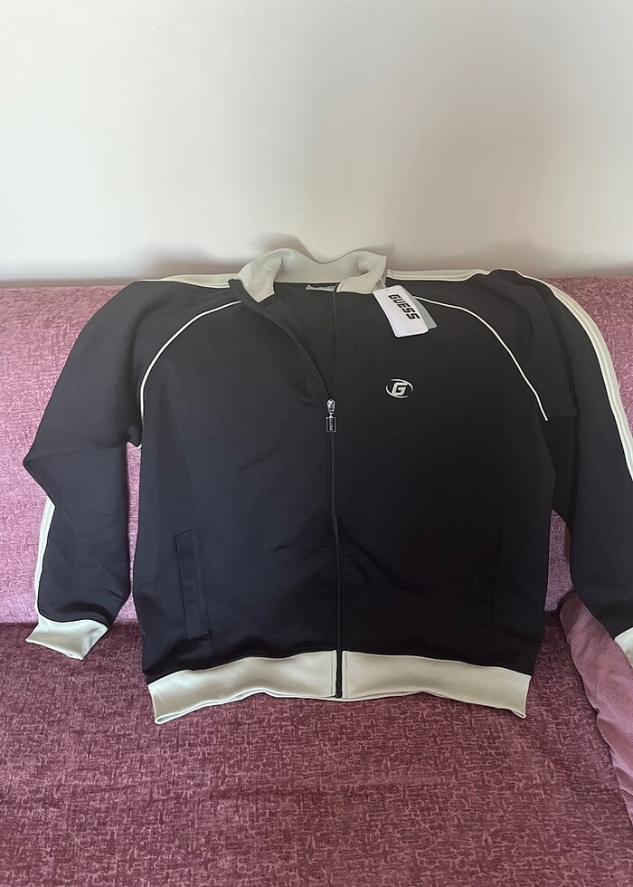 Guess orijinal eşortman üst - Görsel 4