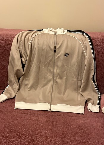 Guess orijinal eşofman üst - Görsel 2