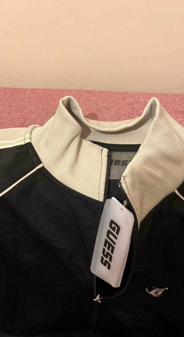 Guess orijinal eşofman üst - Görsel 5