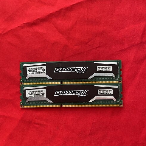 1600 Mhz 4GB DDR3 RAM