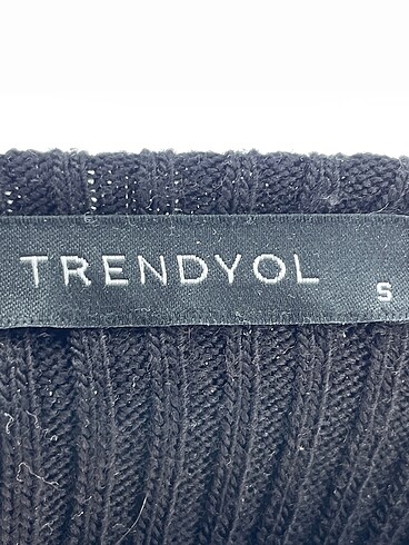 s Beden siyah Renk Trendyol & Milla Kazak / Triko %70 İndirimli.