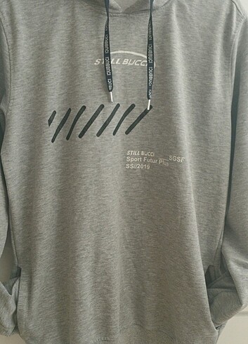 Kapüşonlu Sweatshirt 