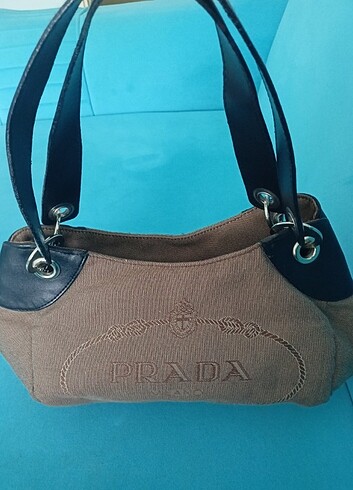 Prada Kol çantası 