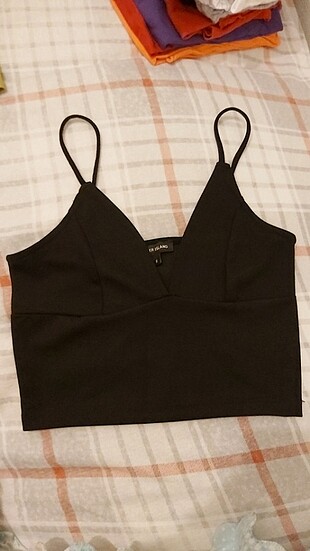 Siyah crop