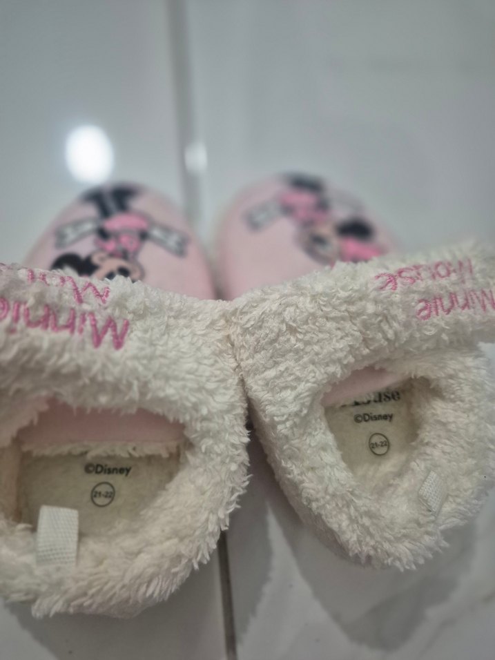 Kız Çocuk Pembe Minnie Mouse Sıcak Ev Terliği - Görsel 2