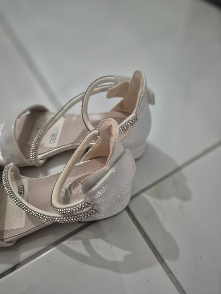 Gri Yılan Desenli Beyaz Dolgu Topuklu kız çocuk Sandalet - Görsel 2