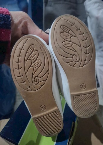 Kız Çocuk Beyaz Fiyonklu Babet Ayakkabı - Görsel 2