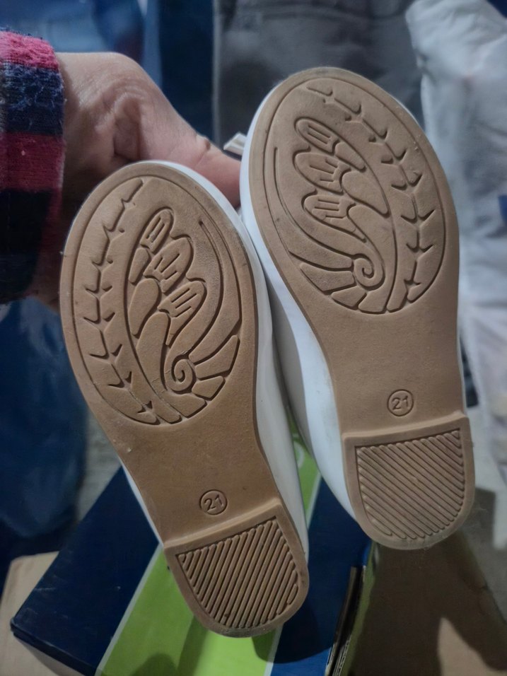 Kız Çocuk Beyaz Fiyonklu Babet Ayakkabı - Görsel 2