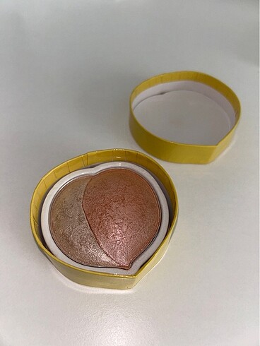 Revolution i heart revolution highlighter