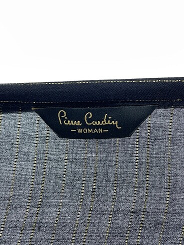 38 Beden siyah Renk Pierre Cardin Gömlek %70 İndirimli.