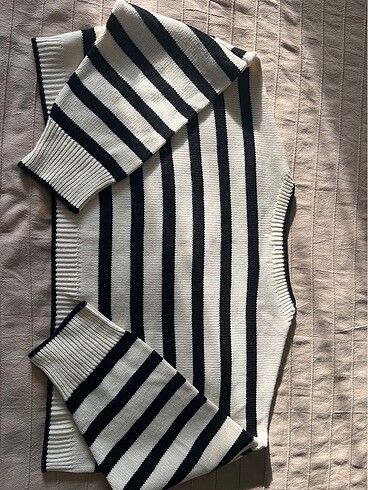 l Beden Stradivarius crop çizgili kazak