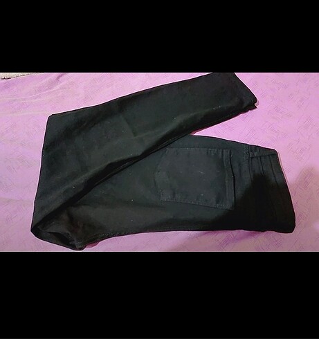 40 Beden Solmayan siyah jeans