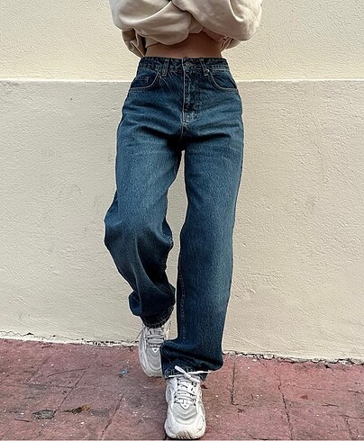 BAGGY JEAN