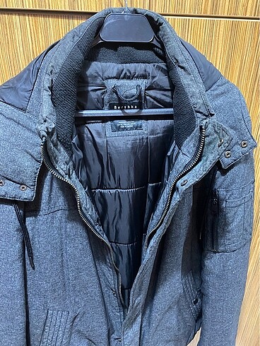 Bershka gri kısa kapüşonlu mont