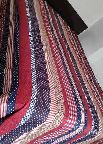  Beden bordo Renk tek kişilik Çizgili, bordo ağırlıklı pike