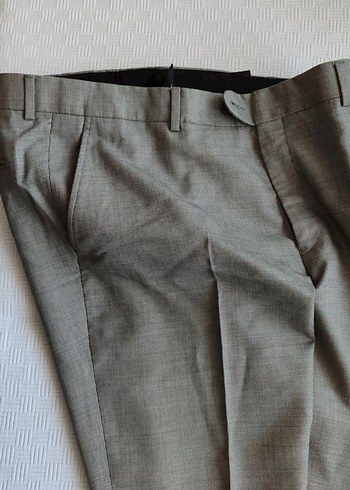 Gri Kemerli Erkek Pantolonu - Görsel 3