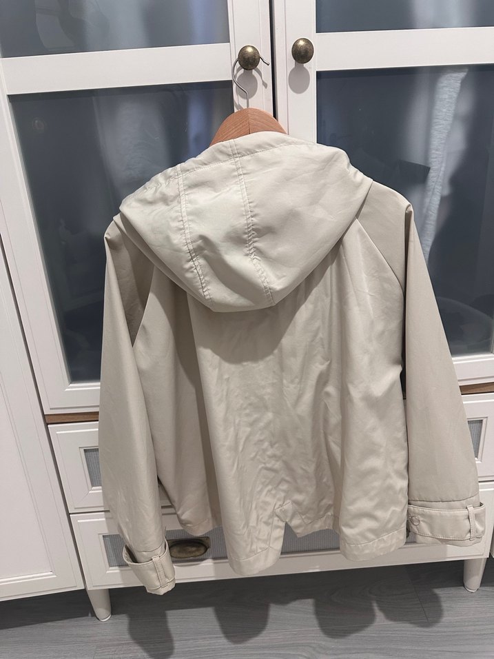 Bej Kapüşonlu Rahat Kesim Kadın Ceket - Görsel 4