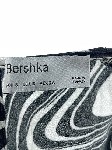 s Beden çeşitli Renk Bershka Uzun Elbise %70 İndirimli.