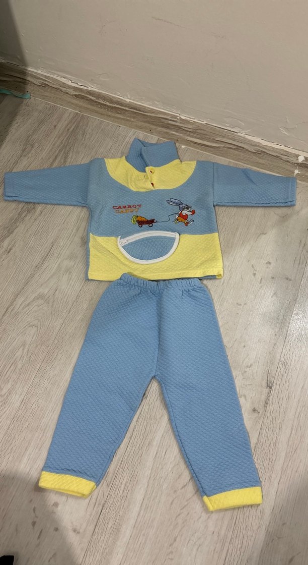 Örgü Desenli Uzun Kollu Bebek Takımı - Görsel 2