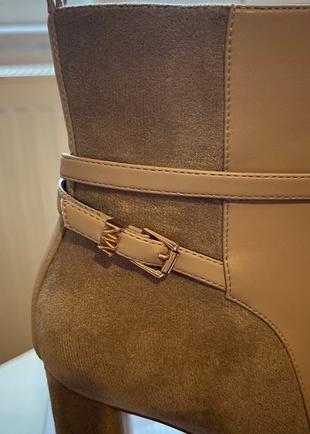 Nine West Nine West Bej Süet Tokalı Kadın Bot