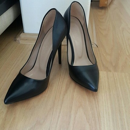 Siyah Stiletto