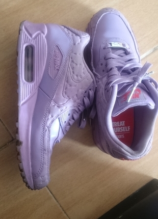 nike lila airmax