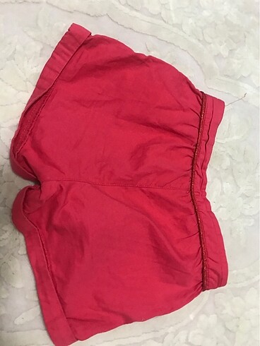9 Yaş Beden Kız çoçuk pembe-kırmızı çiçekli şort