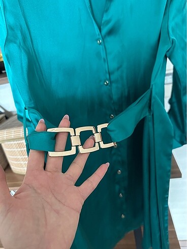 Zara Zara saten elbise
