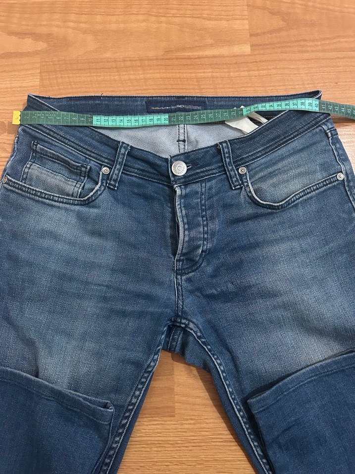 İki adet kot pantolon - Görsel 3