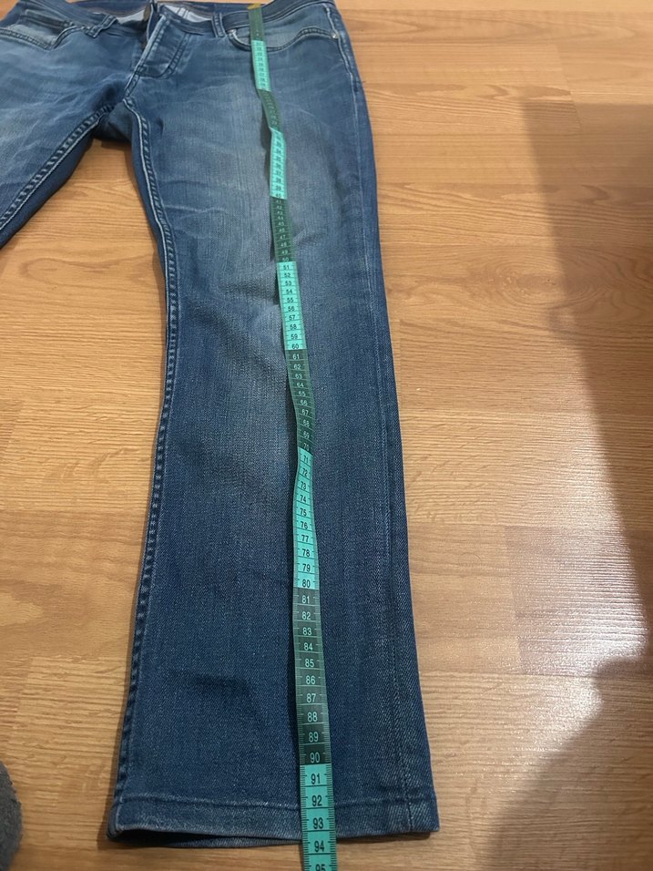 İki adet kot pantolon - Görsel 5