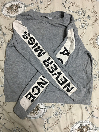 H&M sweatshirt 