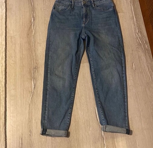 Mavi jeans mom jean
